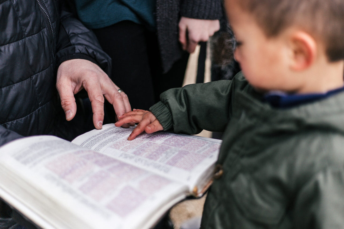 The Rich Beauty of Liturgical Living (with Genie Shaw)