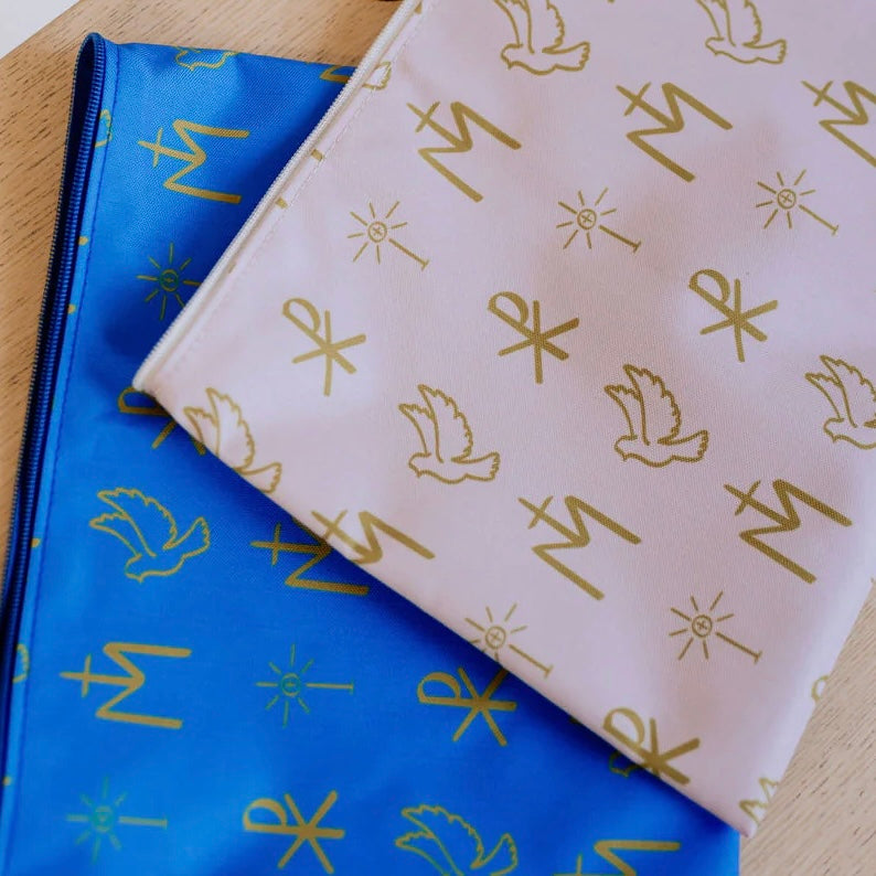 Mass Essentials Pouch