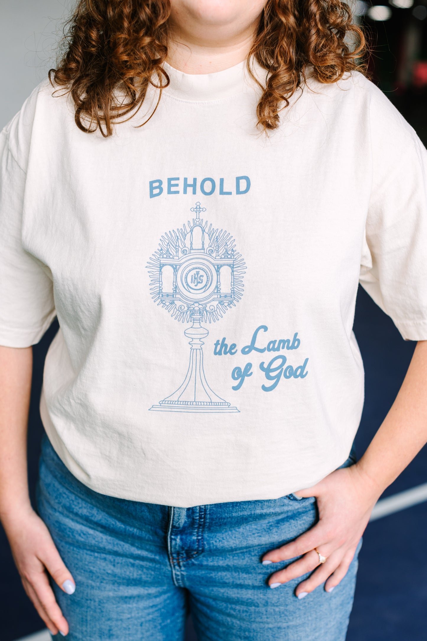"Behold the Lamb of God" / Heavy-Weight T-Shirt