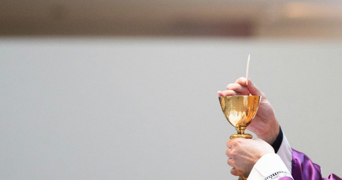 How to Receive Holy Communion