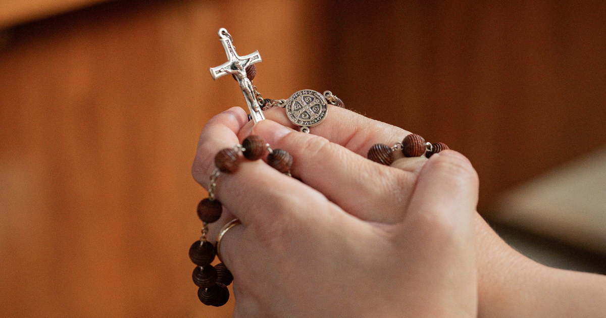 Throwback Episode: Why Wear a Crucifix?