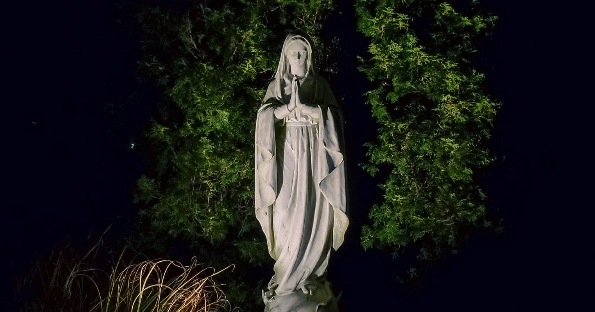 The Freedom Behind Mary's Fiat