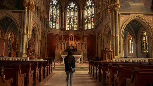 4 Steps to Evangelizing with the Beauty of Mass