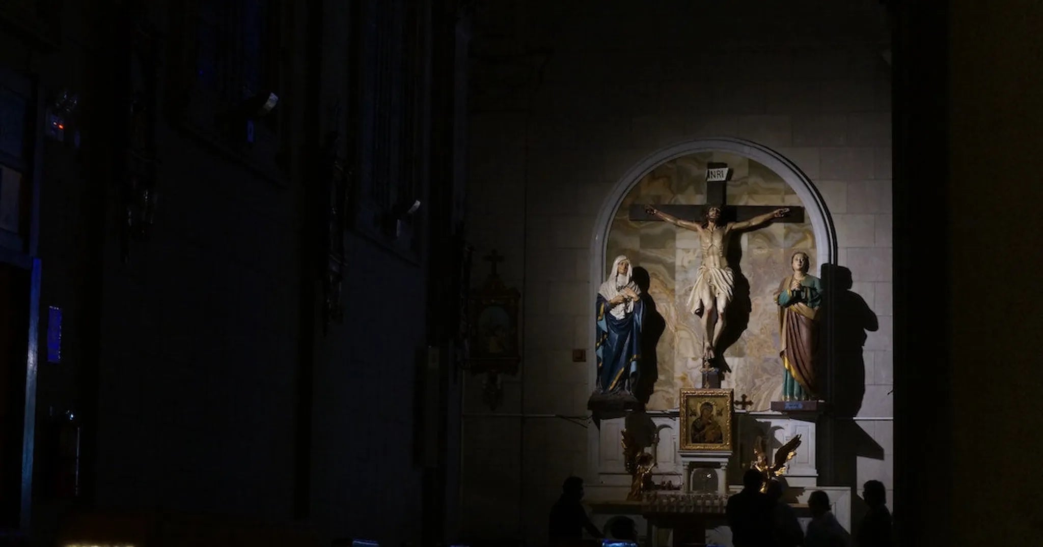 Why Catholics Exalt the Cross