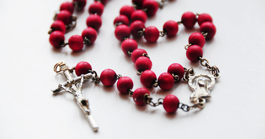 Praying the Paul VI Rosary