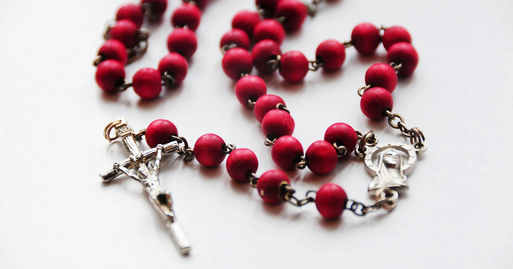Praying the Paul VI Rosary