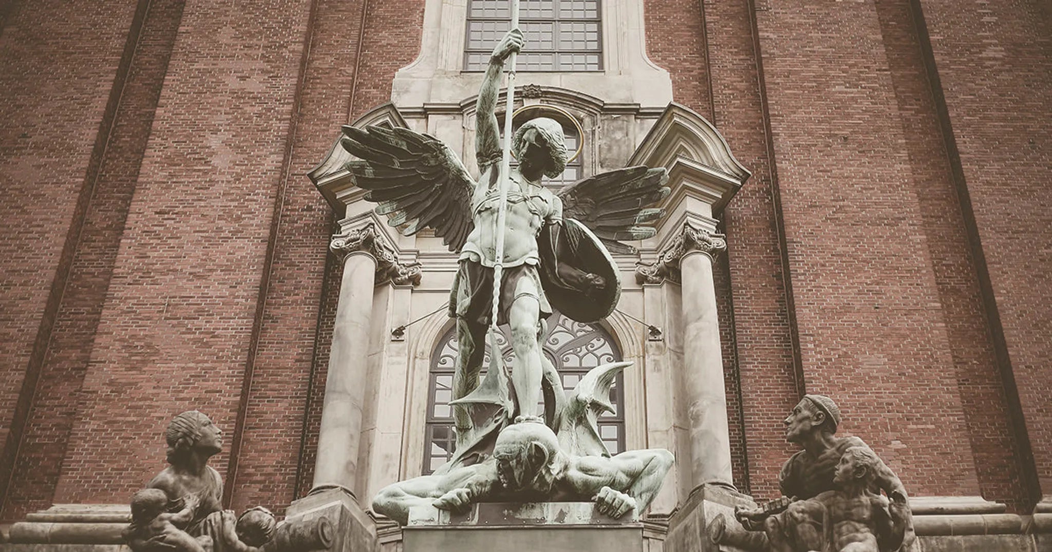 10 Principles of Spiritual Warfare