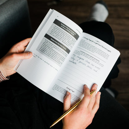 Living the Blessed Life: Seven Keys to Trusting God and Embracing Joy