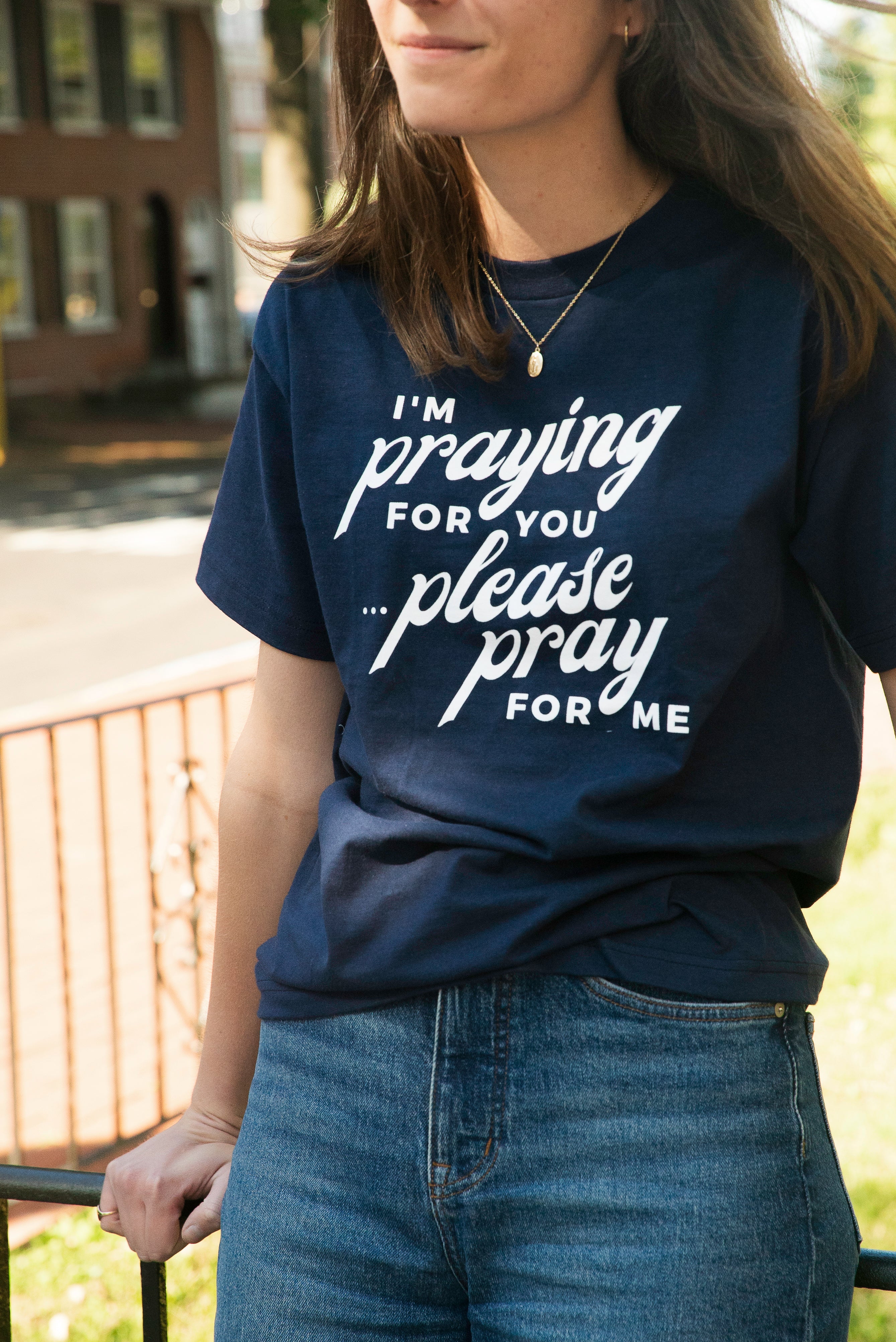 Camiseta unisex "I'm Praying for You"