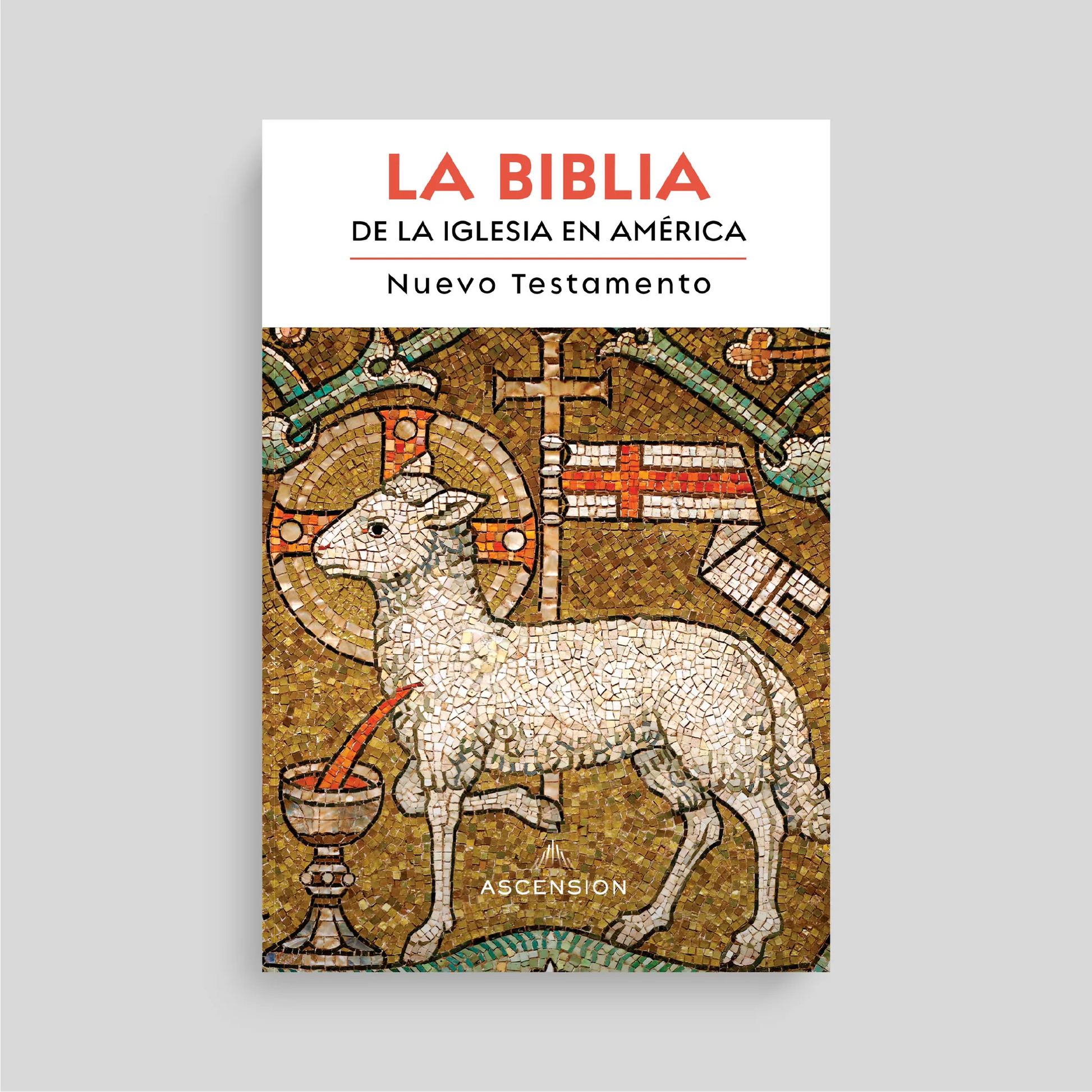 Front cover of La Biblia de la Iglesia en América: Nuevo Testamento with a sacred art mosaic of the Paschal Lamb