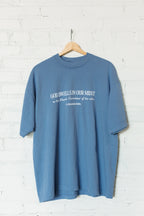 "Dios Habita Entre Nosotros" / Camiseta de San Maximiliano Kolbe