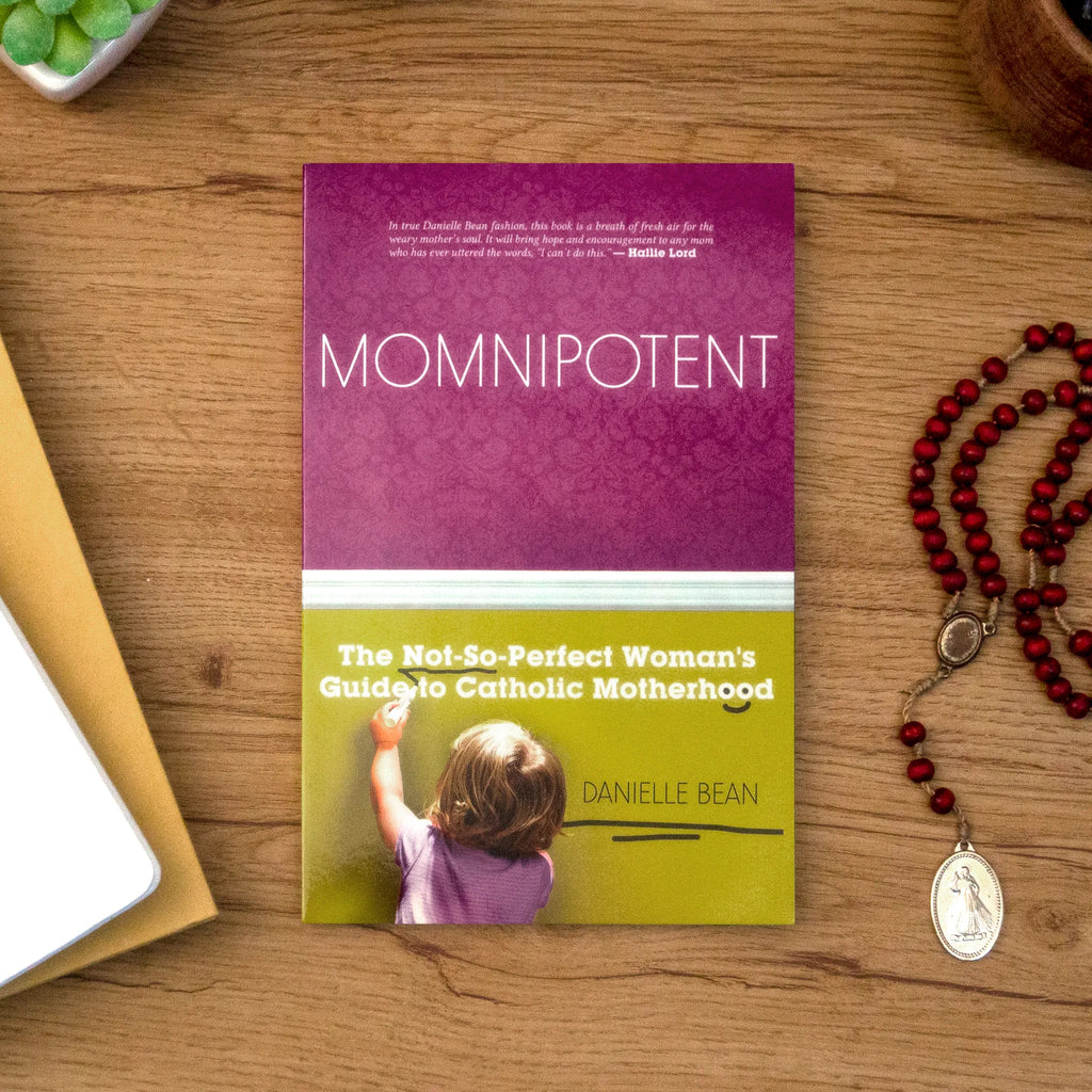 Mamnipotente: La guía de la mujer no tan perfecta para la maternidad católica