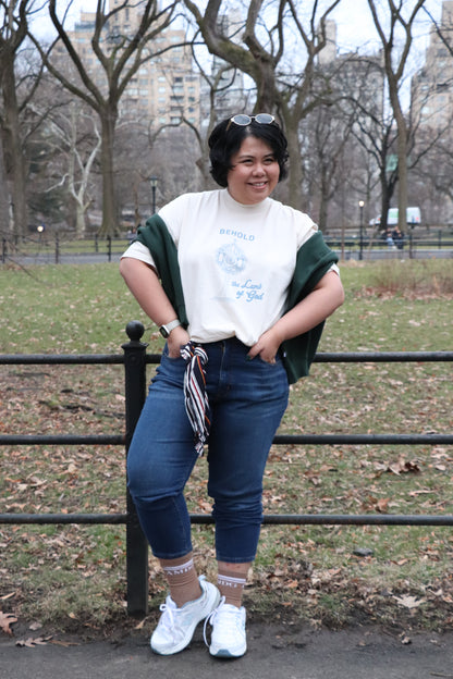 Behold the Lamb of God Unisex Heavy-Weight Shirt