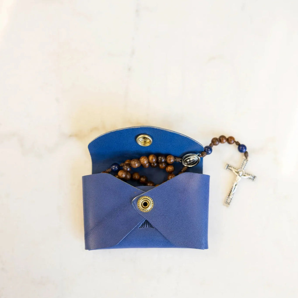 Estuche para rosario de cuero de primera calidad Poco a Poco