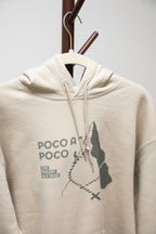 Sudadera con capucha unisex "Rosary in a Year Poco a Poco"