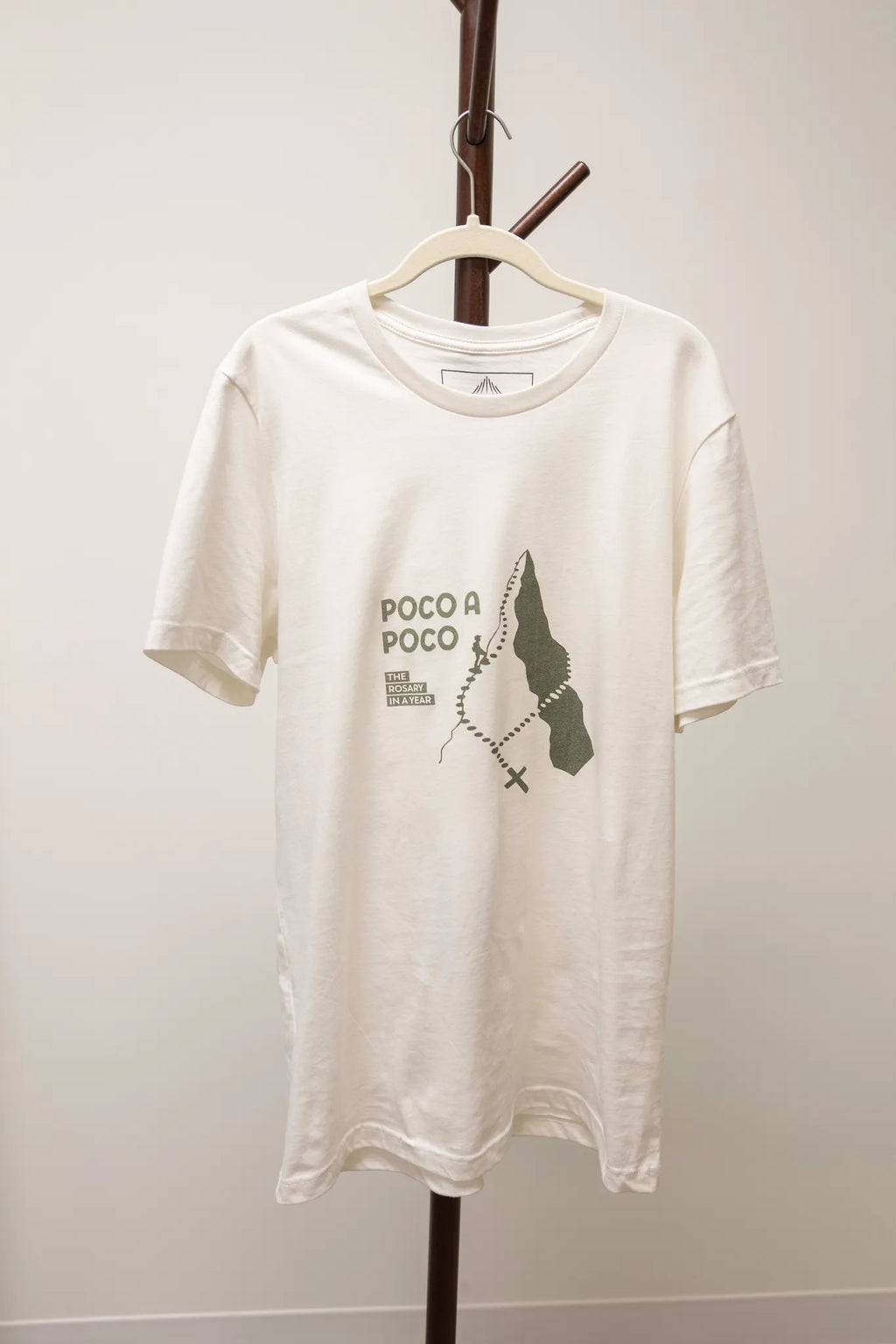 Camiseta unisex del Rosario en un año Poco a Poco