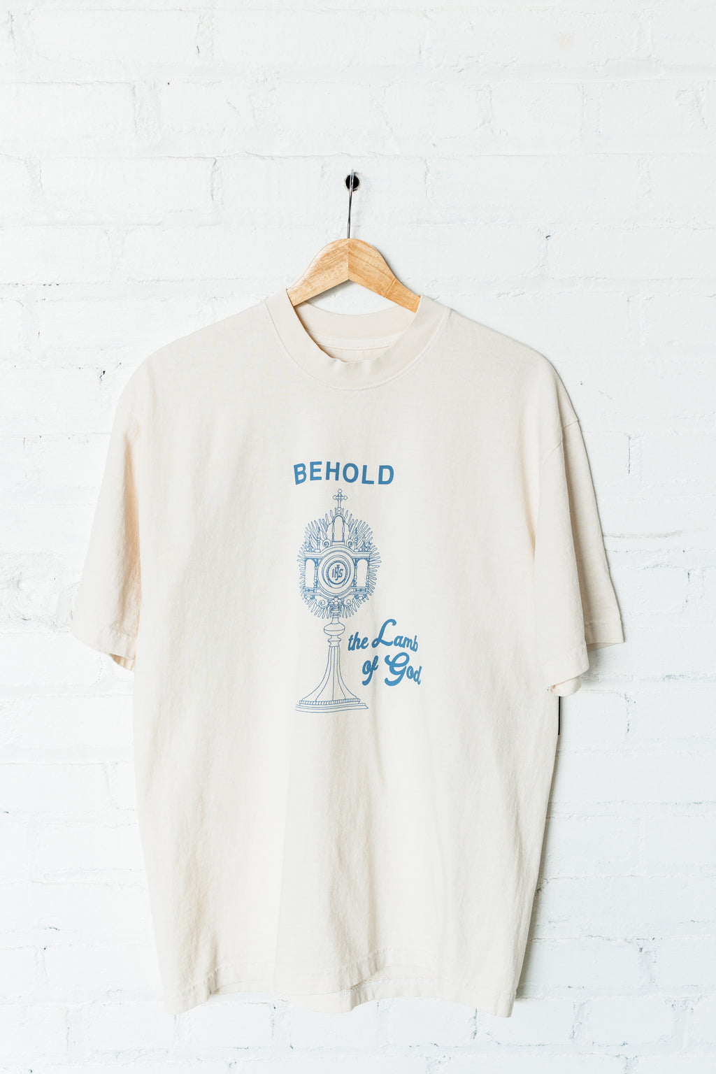 "Behold the Lamb of God" / Heavy-Weight T-Shirt