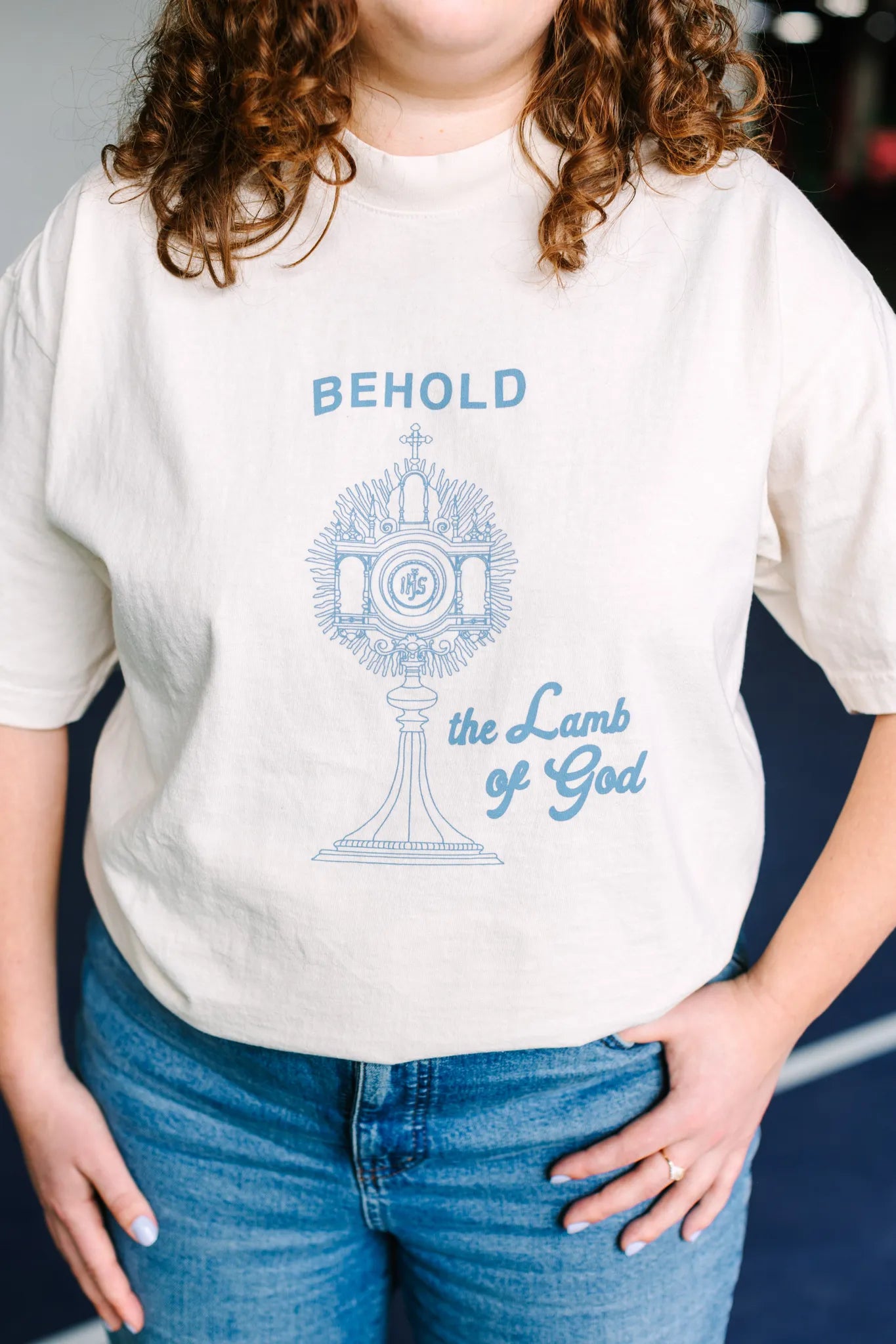 "Behold the Lamb of God" / Heavy-Weight T-Shirt