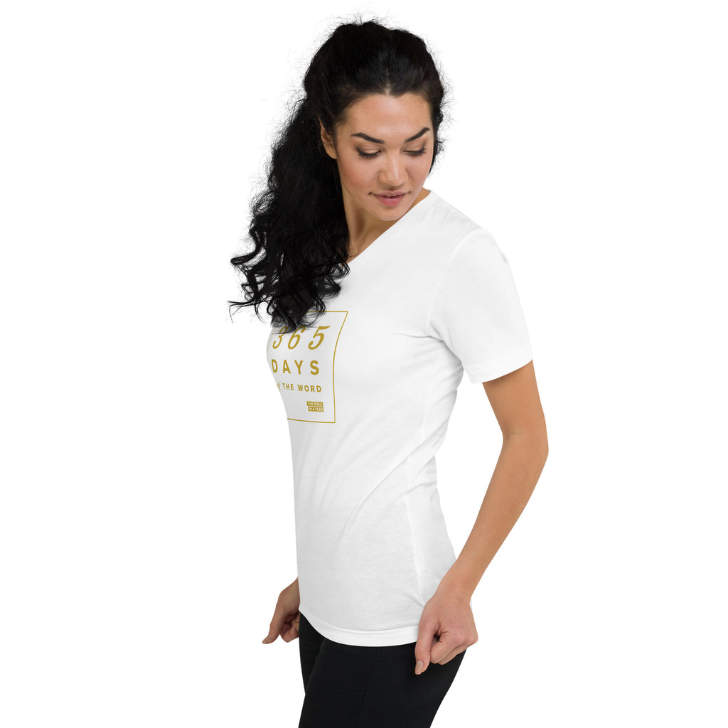 Camiseta con cuello en V "365 Días de la Palabra" / La Biblia en un Año